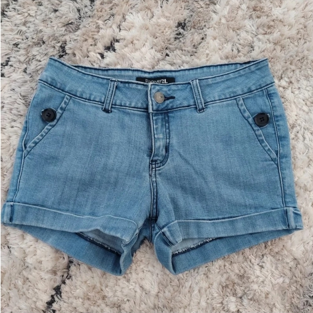 🛑 Forever 21 Denim Shorts Size 29 Juniors 🚔